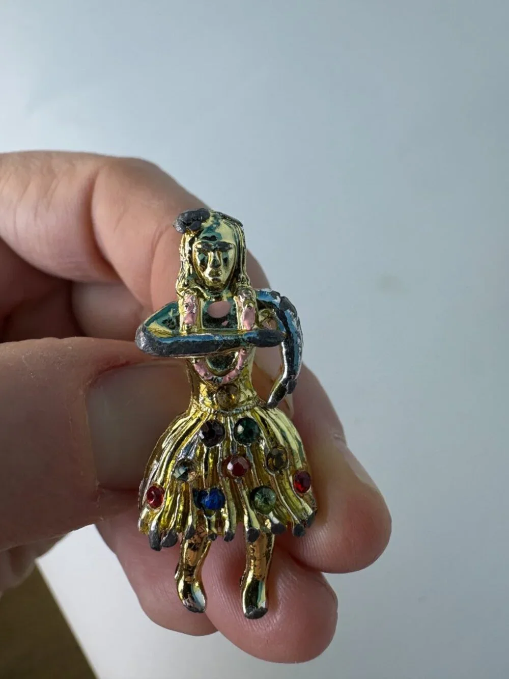 Vintage Hula Girl Brooch Gold Tone Rhinestone Pin Hawaiian Dancer Brooch